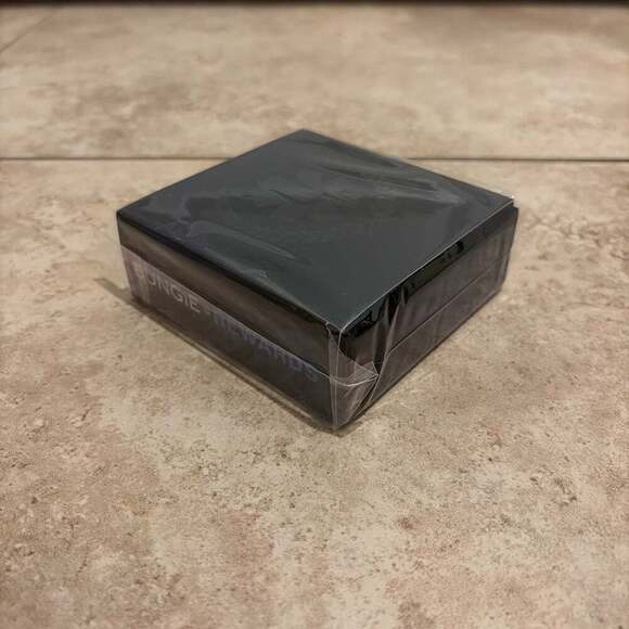 Destiny 2 FORERUNNER MEDALLION PIN - Bungie Rewards - Picture 5 of 5